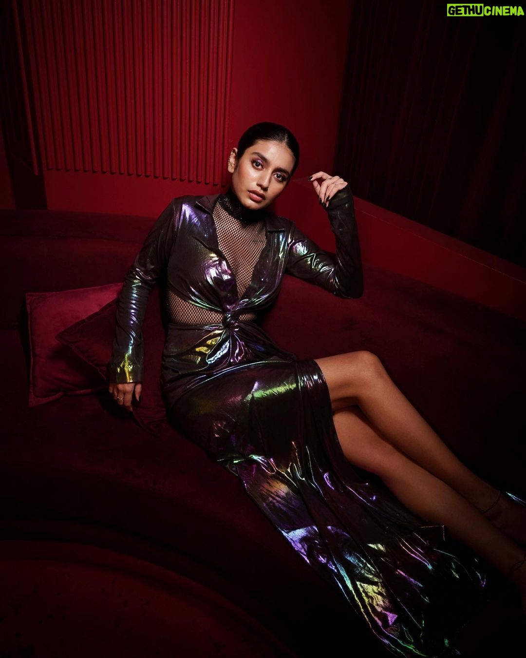 Priya Varrier Instagram - 😈 Wearing: @kalkifashion HMU: @unnips Styling: @shantikrishna Photography: @yaami____