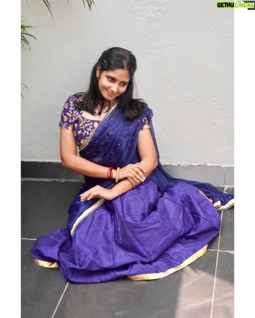 Priya Venkat Instagram - Happy DIWALI 🪔 ❤️ #spirituality #diwali #india #priyavenkat Chennai, India