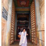 Priya Venkat Instagram - 🙏 #spirituality #love #yoganarasimha #hanuman Sholinghur Narasimha Hill Temple