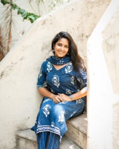 Priya Venkat Instagram - 🧿💙 #love #spirituality #photoshoot