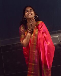 Priya Venkat Instagram - 🎉 🌸🫰🏻 #love #spirituality