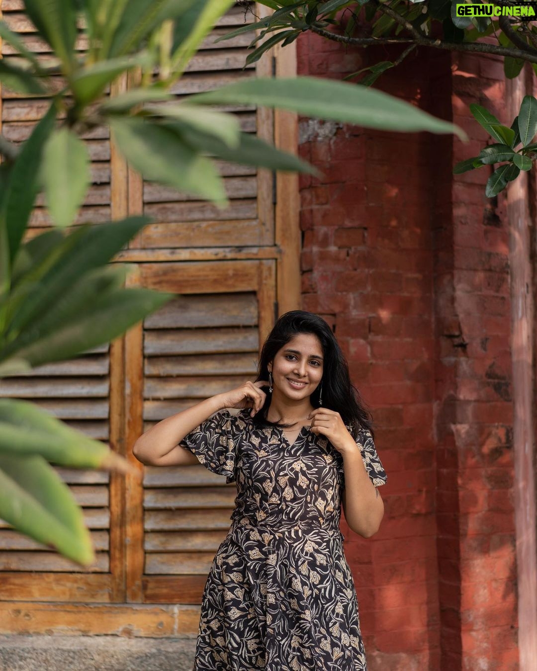 Priya Venkat Instagram - Next post tomorrow 😉 For @athiradesigns Captured by @harini_sarathy