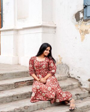 Priya Venkat Instagram - For @athiradesigns 
Captured by @harini_sarathy 

#shoot #traditional #love #spirituality #priyavenkat #spiritual