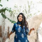 Priya Venkat Instagram – Can’t get over with these photos.
shot by @harini_sarathy for @athiradesigns 🧿💜

#photoshoot #outfit #traditional #love #spirituality #priyavenkat