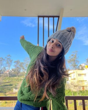 Priya Venkat Instagram - Kodaikanal days 

#kodaikanal #kodaidiaries #india #shoot #spirituality #love #priyavenkat