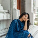 Priya Venkat Instagram – The universe will make it happen.. 🪐 
For @athiradesigns 
Captured by @harini_sarathy 

#love #spirituality #photoshoot #priyavenkat #universe