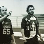 Pyotr Buslov Instagram - На съёмочной площадке фильма «Высоцкий. Спасибо что живой.» с моим другом Гриней ( Кинооператор Игорь Гринякин)🎥🎞🖤 без него этого фильма бы не было, ну или бы был, но тогда без меня!!! #вгик #вгиковцы #владимирвысоцкий #съемки #кино🎥 #всемдобра❤️