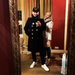 Pyotr Buslov Instagram - В зеркале с крёстной @akinshok2013 , на мне, подарок от крёстной @olga_filippova_official ,🥰 а на ремне, за спиной, подарок от жены @evgeniya_buslova❤️❤️❤️ , всех с Праздником⭐️❤️✊🔥🍾😇🎥⭐️🌞