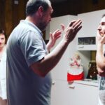 Pyotr Buslov Instagram - Всем привет!!!В в эти выходные на Первом канале, в прайм-тайм впервые покажут четырехсерийную версию ВЫСОЦКИЙ. Спасибо что живой. Поздравляю всех причастных с этим радостным событием!!!🎥⭐️Мы ждали его почти десять лет!!! И никто к нам за это время близко не подобрался, разве что -Домашний арест))-смотрите и пишите мысли и наблюдения!!! Всем добра!!!🌞🎥
