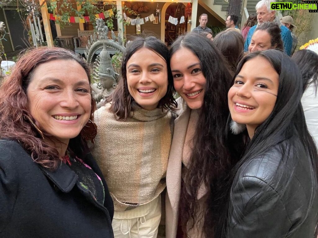 Q'orianka Kilcher Instagram - In honor of #internationalwomensday 🙌🏽✊🏽🇵🇪🇧🇷🇧🇴 I was too busy spending time with my sisters yesterday to post, so I’m a day late ☺️ but every day is a day to celebrate these amazing, strong and resilient women!🫶🏽 “Here’s to strong women: May we know them. May we be them. May we raise them.”