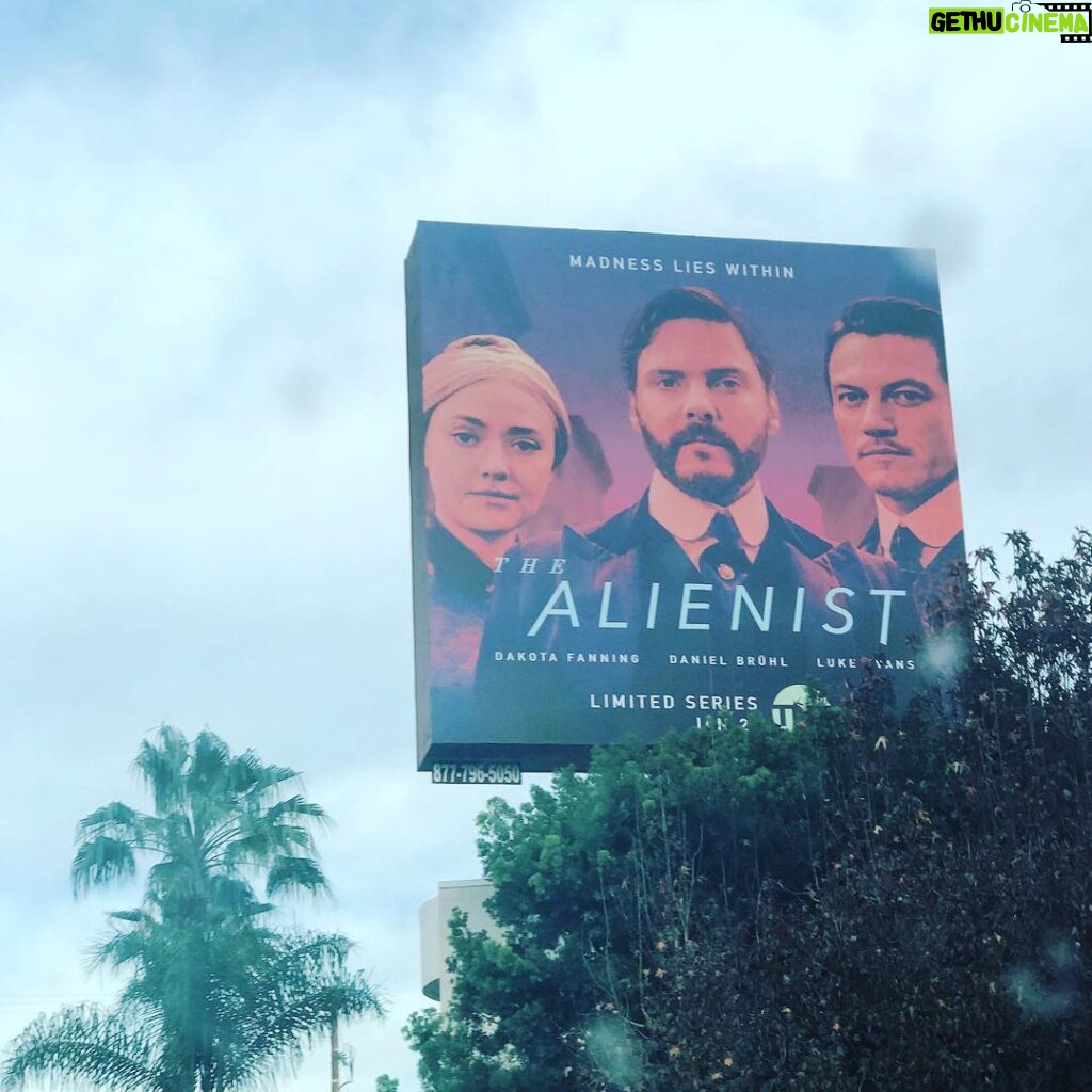 Q'orianka Kilcher Instagram - And the adventure continues!! I hope everyone can tune in with me tonight at 9pm on TNT to watch the second episode of @thealienisttnt #paramount #thealienist 🖤😊
