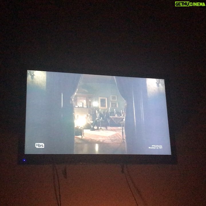 Q'orianka Kilcher Instagram - Yay!!! I hope you were all able to tune in to watch #thealienist premiere @thealienisttnt thank you @shannonbaker @shaunabaker @iambanditamoonshine for watching with me!!!
