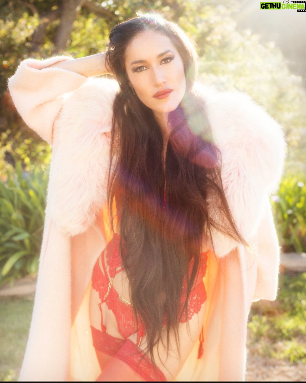 Q'orianka Kilcher - 2.6K Likes - “Love is like the wind, you can’t see it but you can feel it.” – Happy Love Day everyone!🌹♥️| 📸by @joshuashultz #valentines #lover #love