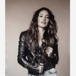 Q’orianka Kilcher Instagram – “Life is a flower of which love is the honey.” — Victor Hugo🌻🤍 Found this from a shoot I did with 📸@brettericksonphoto 🙏🏽 | 💄 @antonmakeup | Hair @mikahairstylist | 👗 @stylelvr