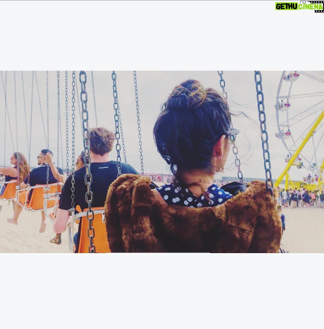 Q'orianka Kilcher Instagram - “Each time a person passes by you and you say 'hello', imagine that person turning into a candle. The more positivity, love and light you reflect, the more light is mirrored your way.” SK🌺 #bekind #befree #belove #beach #swing
