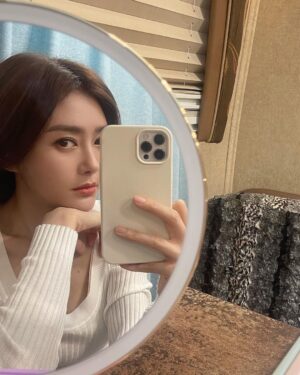 Qin Lan Instagram - 夜🌙戏