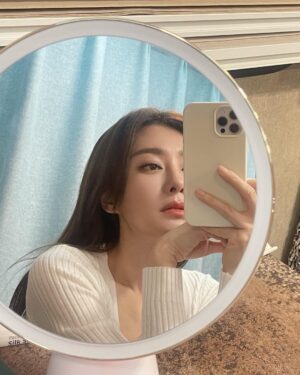 Qin Lan Instagram - 夜🌙戏