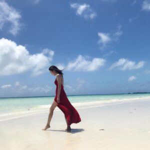 Qin Lan Instagram - 怀念 旅行 的海❤️🌹