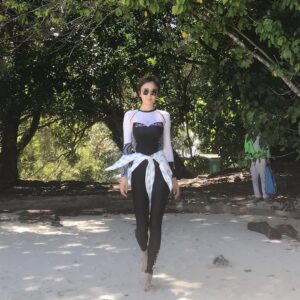 Qin Lan Instagram - 怀念 旅行 的海❤️🌹