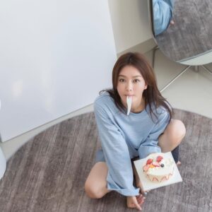 Qin Lan Instagram - 就一直快乐吧🎈