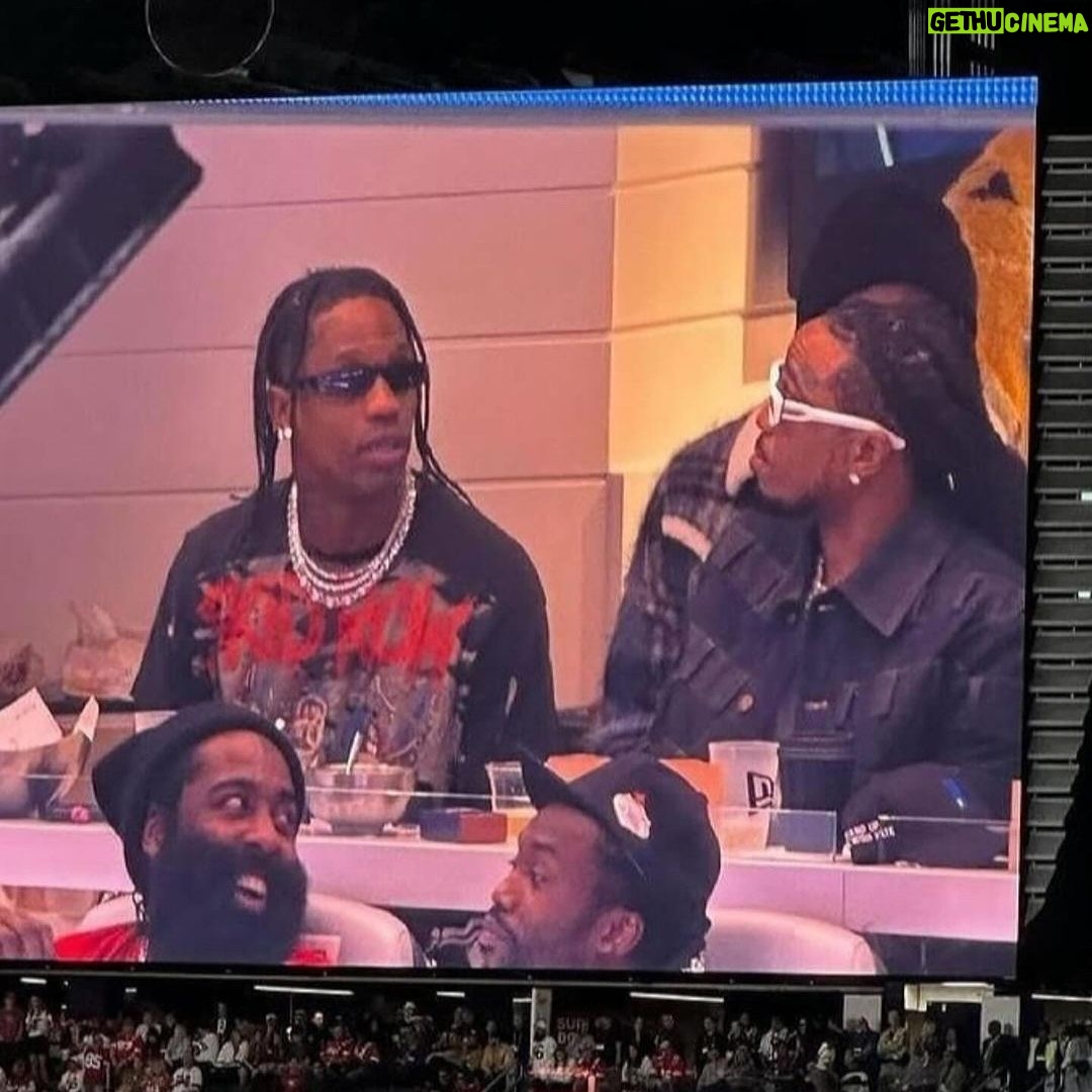 Quavo Instagram - Pot so big call it Super Bowl 🥣