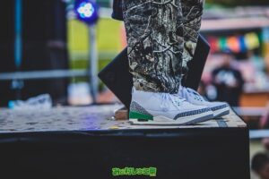 RAY Instagram - 埼玉秩父 みど村レゲエ祭

山奥の青空の下、サウンドシステム爆音はやっぱり最高でした💥
VYBZ BANK、みど村スタッフの皆さん
遊びに来てくれた全員に感謝す🙏
@ken_t_vybzbank 
@bantou_vybzbank 
@midomura_reggaesai.saitama 

photo by @katapan0930 
#SINGER_RAY
#みど村レゲエ祭
#REGGAE