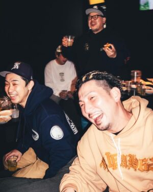 RAY Instagram - めーーちゃくちゃ笑った
関西ラガマフィン新年会🌅
先輩達元気過ぎ😂

photo by @junya_thirdeye 

#SINGER_RAY
#REGGAE #レゲエ
#LEFLAH