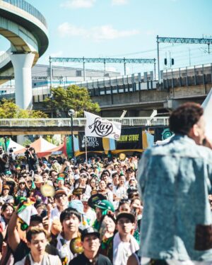 RAY Instagram - HIGHEST MOUNTAIN 2023
25th anniversary⛰️
３年ぶりのハイエスト
呼んでもらえて本当に嬉しかった。
REGGAEの波が確実に来てるのを感じた1日
MIGHTY JAM ROCK familyに心から感謝 @mightyjamrock_info 
@mjrkyara 
熱い中来てくれたみんなもありがとうね🔥
REGGAEで遊びましょう🎵

photo by @junya_thirdeye 
Costume provided by @leflah_official 

#HIGHESTMOUNTAIN2023
#MIGHTYJAMROCK
#SINGER_RAY #REGGAE