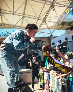 RAY Instagram - HIGHEST MOUNTAIN 2023
25th anniversary⛰️
３年ぶりのハイエスト
呼んでもらえて本当に嬉しかった。
REGGAEの波が確実に来てるのを感じた1日
MIGHTY JAM ROCK familyに心から感謝 @mightyjamrock_info 
@mjrkyara 
熱い中来てくれたみんなもありがとうね🔥
REGGAEで遊びましょう🎵

photo by @junya_thirdeye 
Costume provided by @leflah_official 

#HIGHESTMOUNTAIN2023
#MIGHTYJAMROCK
#SINGER_RAY #REGGAE
