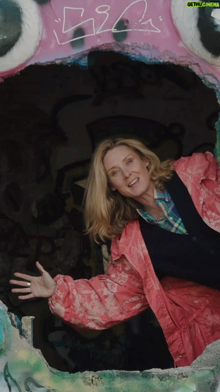 Róisín Murphy Instagram - ‘Hit Parade’ competition time! Join me on @youtube TODAY 3pm BST / 4pm CEST for the premiere of ‘Is this Balearic? Asking for a friend’ and a chance to win something special! Link in BIO