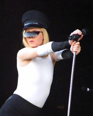 Róisín Murphy Instagram - 2023 one hell🔥of a summer…Flashback 2008 Dear Miami you’re the first to go, disappearing under melting snow 🫠 

#roisinmurphy #roisinmurphylive #dearmiami
