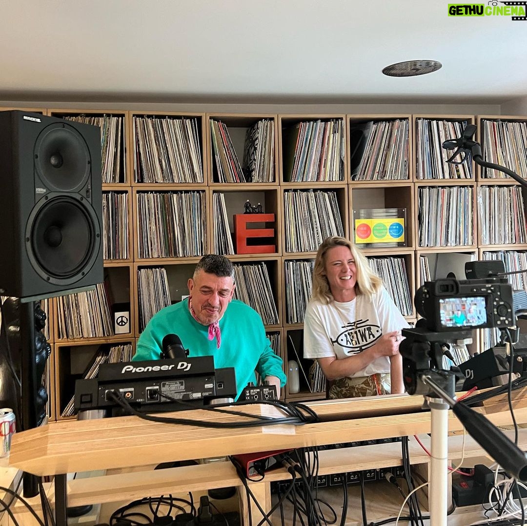 Róisín Murphy Instagram - ÉSOULCULTURATV is coming LIVE Friday 28th July at 7pm-11pm BST on @worldwide.fm radio & live on @twitch for @weoutherefest special 💙 I’ll be joining for a chat, @colleencosmomurphy for a Live DJ mix, @baybryanmusic for Live singing and Alan Alan @miguelitocubano for god knows what and of course @lukeunabomber holding it together 🙏😘 Please follow @esoulculturatv on instagram to keep eyes on info for all ésoulculturaTV happenings. Sign up to @twitch @esoulculturatv for notifications when we go Live. #esoulculturatv #esoulcultura #roisinmurphy #colleencosmomurphy #lukeunabomber #worldwidefm #weouthere