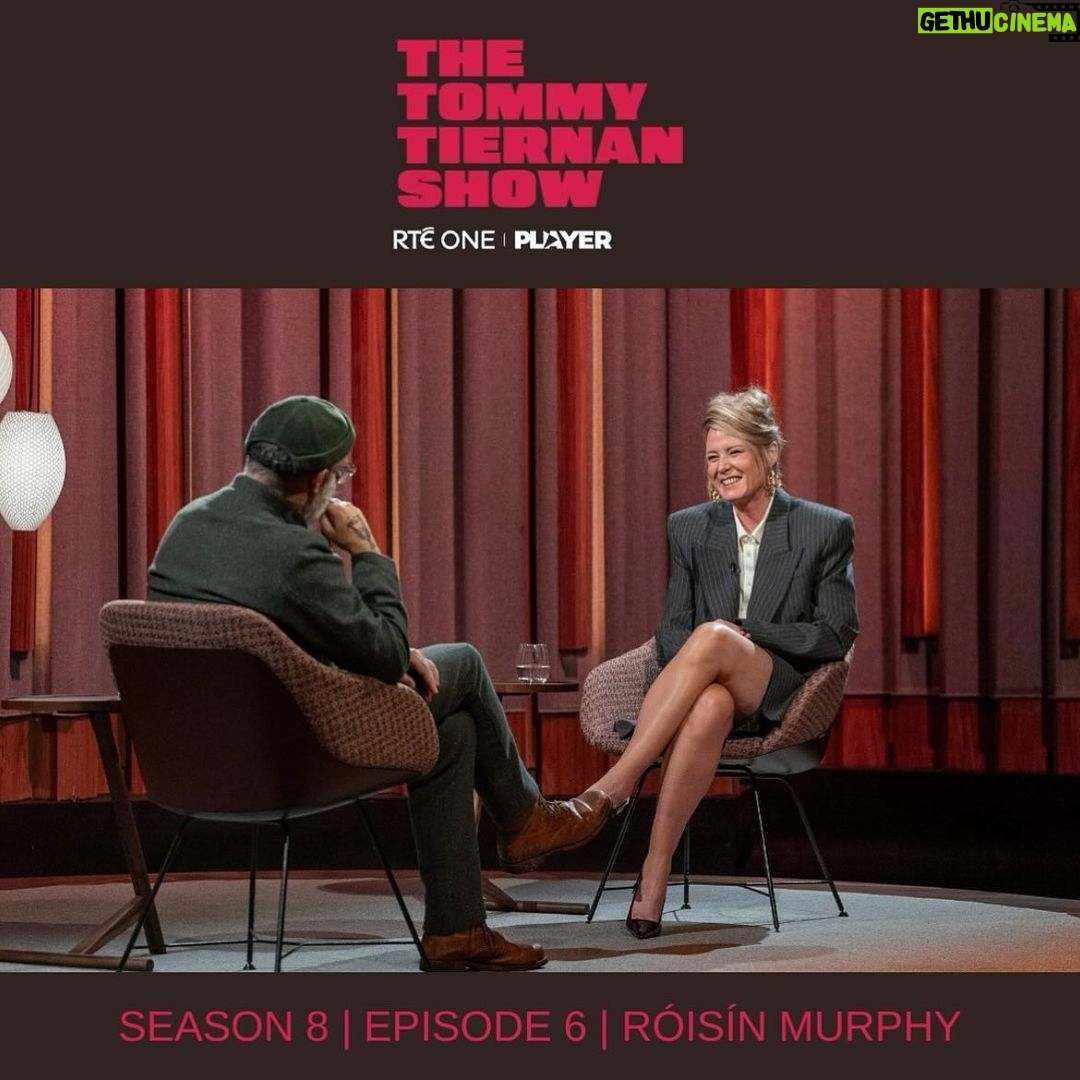 Róisín Murphy Instagram - The past doesn’t matter on a Saturday night🖤 It was such a pleasure to be a guest on the @officialtommedian show, broadcast last night. The performance is available now on YouTube and the full interview is available on @rteplayer - link in stories 🔗