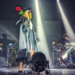 Róisín Murphy Instagram - Roll Up, Roll Up!! This is the show of my career, the band, the songs, the staging and I have never been more fit 💪 Next up Leeds 🖤 Ticket link in stories 🔗 Photos @acostagarcia 🖤