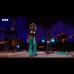 Róisín Murphy Instagram – Once again I’ve got my incredible band to thank for making this happen. Thanks lads! Check out the performances of #theuniverse and #coocool on @jools.holland.official available now on Youtube and @bbciplayer 😎🖤
Link in stories 🔗

#roisinmurphy #roisinmurphylive #joolsholland #bbciplayer #bbcmusic