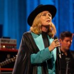 Róisín Murphy Instagram – So happy to announce I’ll be on Later @jools.holland.official this Saturday night!! My band and I will be on top form, performing very special versions of two songs from my album, Hit Parade 😎🖤

Saturday 11th November, 9:55pm @bbctwo / @bbciplayer 

#roisinmurphy #roisinmurphylive #hitparade #joolsholland