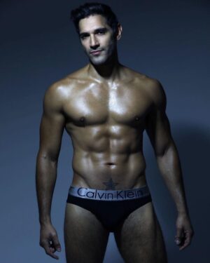 Raúl Coronado Instagram - Excelente sábado !! 😎😎😎😎 #saturdayvibes  #goodvibes #actor #latino #mexico #shooting #foto #sesiondefotos #new #mycalvins  #ck #happy #smile #goforit @pavelantonfoto