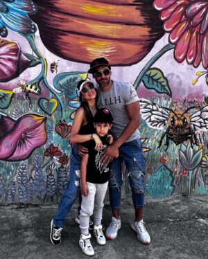 Raúl Coronado Instagram - ✨Mi cumpleañero…!!! Que la vida nos siga llenando de bendiciones siempre!! Te amo!!!! @raulcoronado 💖💖💖
*
*
*
#birthdayboy #cumpleañero #couple #family #love