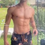 Raúl Coronado Instagram - Sábado de asado !!! 🥩 Síganme en TikTok @ raulcoronadoactor