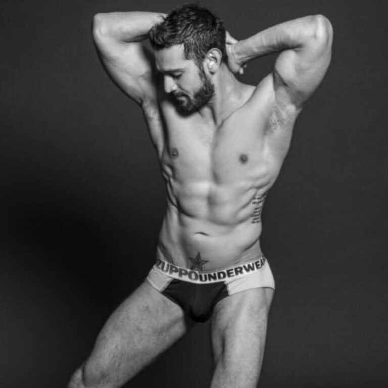 Raúl Coronado Instagram - #actor #latino #mexico #underwear