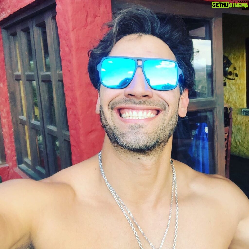 Raúl Coronado Instagram - Sonríe 😁😁😁😁😁. #smile #happy #sonrie #mexico #tarde #afternoon #actor
