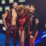 Raúl Coronado Instagram – Los amo !! Gozando de @miraquienbaila en @univision #gala 4 #dance #larevancha @amaralanegraaln @lambgarcia #❤️