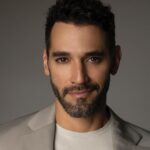 Raúl Coronado Instagram - 😘😘😌🤙🏽🤙🏽 relax !!! #photosession #actor #latino