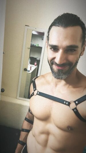 Raúl Coronado Instagram - ¿Quieren más? Los espero esta noche en #tengamoselsexoenpaz 😈😈😈😈😈. #camerino #mexico