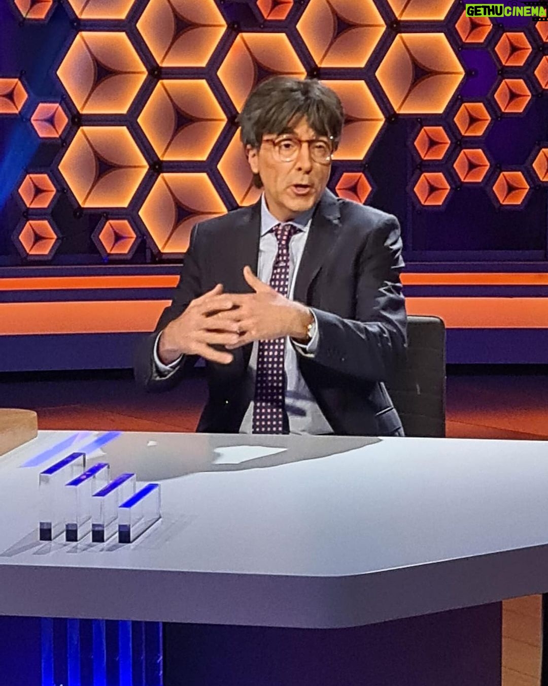 Raúl Pérez Instagram - Noche de Puigdemont en @elintermedio ¡Las caracterizaciones de @sanchezfernandezelisabeth son un pacto seguro con la excelencia!