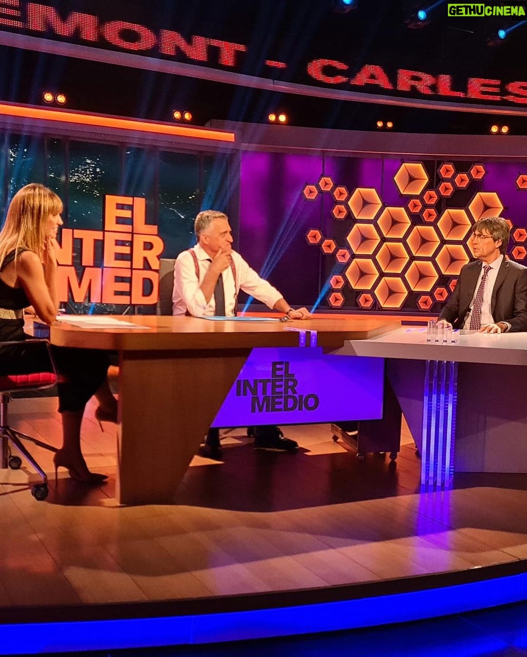 Raúl Pérez Instagram - Noche de Puigdemont en @elintermedio ¡Las caracterizaciones de @sanchezfernandezelisabeth son un pacto seguro con la excelencia!