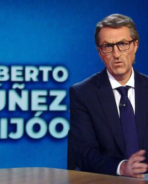 Raúl Pérez Instagram - “Podría presentar el @elintermedio pero no quiero” #Fakejoo #investidura 
(Caracterización de la very best @sanchezfernandezelisabeth)