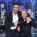 Raúl Pérez Instagram – Volver a @tucaramesuena es siempre un regalo, y tener amigos como @agustinjimenez también. ¡¡Gracias @gestmusic @tinet_rubira y equipazo!!❤️❤️ ¿La actuación? A ver, hicimos llorar al 99% de los presentes, algo haríamos bien… #doshombresyundestino @sergiodalmaoficial @davibusta
(Fotacas de 12 del gran @joseirun_fotografia)