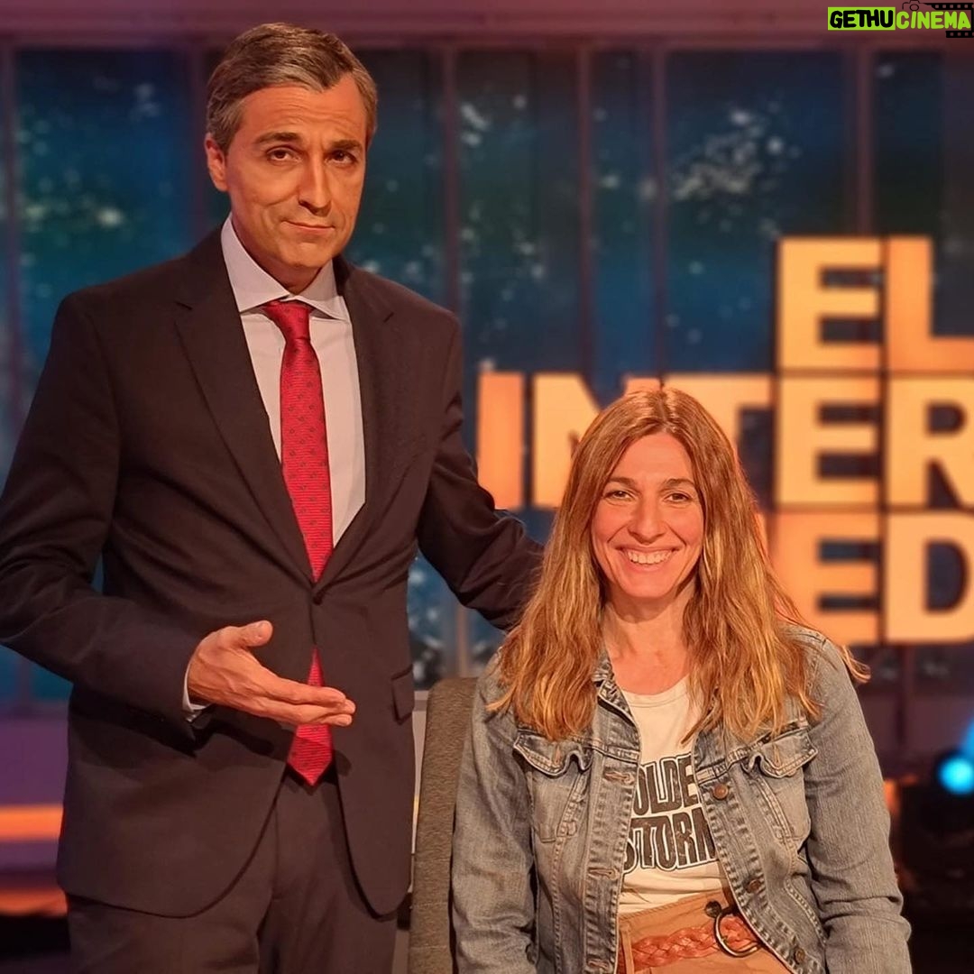 Raúl Pérez Instagram - Los giros de guión de @sanchezcastejon esta noche en @elintermedio #eleccionesanticipadas Caracterización de @sanchezfernandezelisabeth