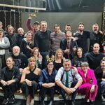 Raúl Pérez Instagram - Detrás de un gran programa hay una gran familia, he aquí una representación de tod@s los que ponen en pie cada noche @elintermedio @lasexta 👏🏻👏🏻👏🏻👏🏻👏🏻❤️❤️